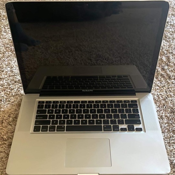 MacBook Pro for sale refurbished - Picture 3 of 4